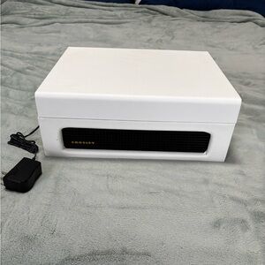 Crosley Suitcase Turntable